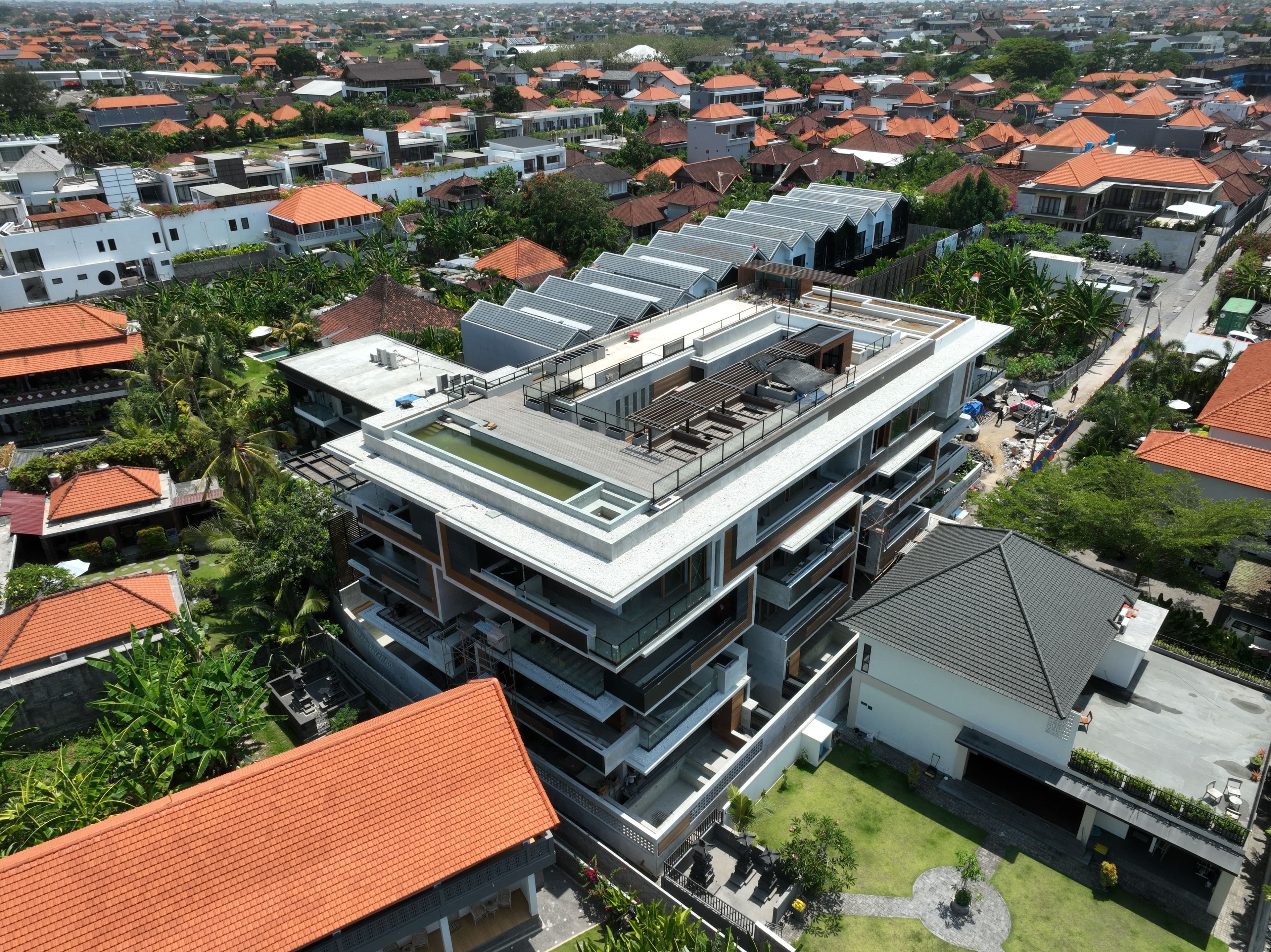 Exploring the Unique Architecture and Design of Bali's Modern Apartments: A Fusion of Tradition and Innovation